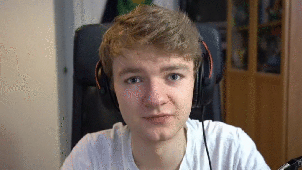 “TommyInnit net worth rise from Minecraft streams in 2025”